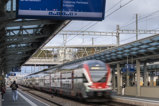 La ligne R1 du RER Vaud circulera désormais avec des rames à deux étages entre Grandson et Bex (archives). KEYSTONE/VALENTIN FLAURAUD